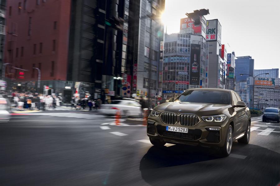  BMW X6 M50i (G06) 2019 года  (WW) (фото 2 из 180)